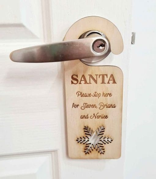 Santa please stop here personalised door handle - Image 2
