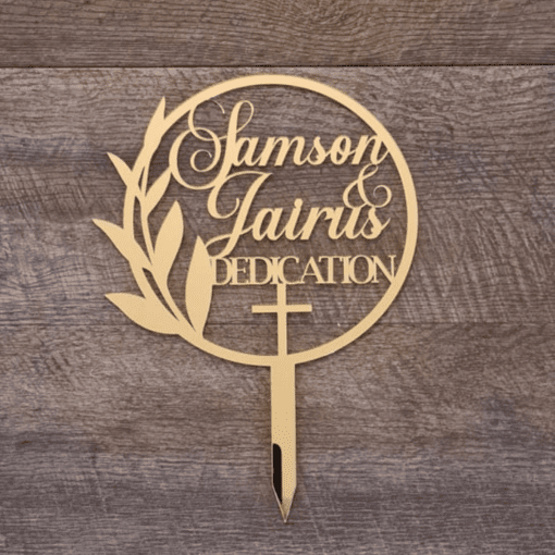 Personalised wreathe cake topper