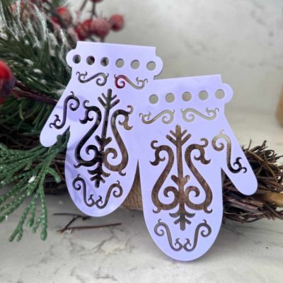 Mittens ornament