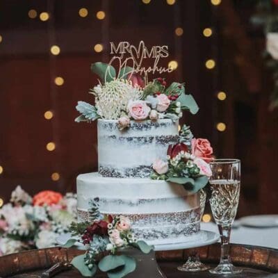 Mr & Mrs cake topper