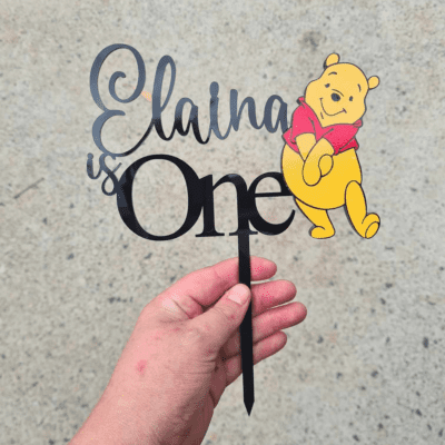 Winnie the Pooh cake topper
