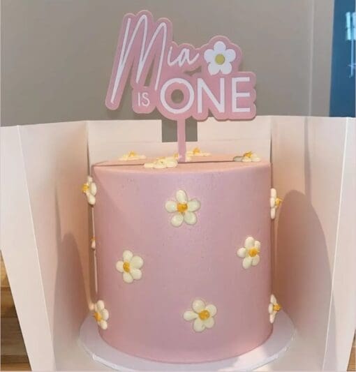 Daisy cake topper
