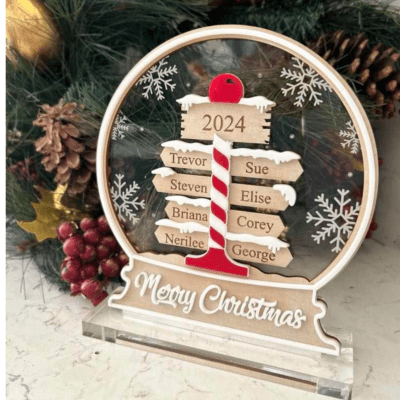 North Pole Family Christmas stand